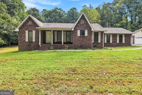 760 Pine Needle Rd, Hampton, GA 30228