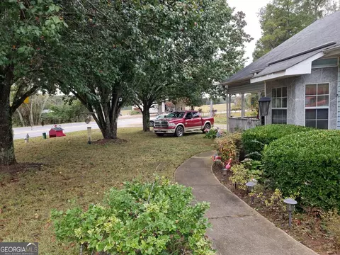 7905 Rivertown Rd, Fairburn, GA 30213