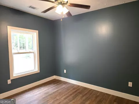 Bedroom - 1152 Clarks Bridge Rd, Stapleton, GA 30823 photo 2 of 3