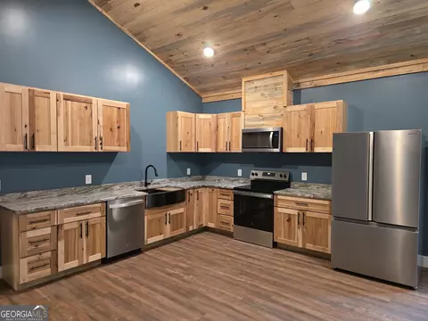 Kitchen - 1152 Clarks Bridge Rd, Stapleton, GA 30823 photo 2 of 2