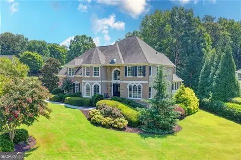 4105 Falls Ridge Dr, Johns Creek, GA 30022
