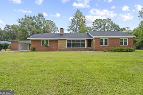 402 Westview Dr, Fort Valley, GA 31030