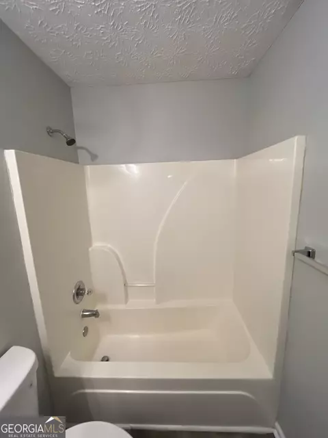 Bath - 35 Creekview Ct, Covington, GA 30016 photo 1 of 5
