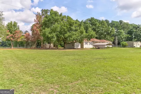 Exterior - 598 Clark Rd, Guyton, GA 31312 photo 5 of 10