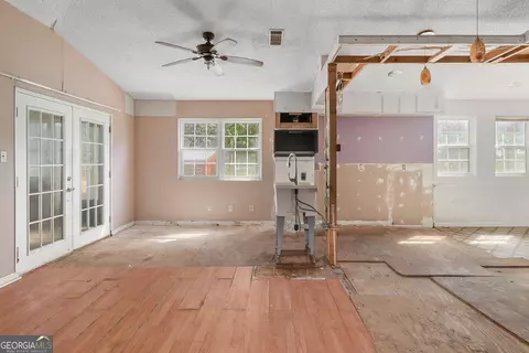 Living - 598 Clark Rd, Guyton, GA 31312 photo 5 of 5
