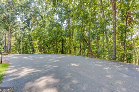 4301 Holiday Heights Dr, Oakwood, GA 30566