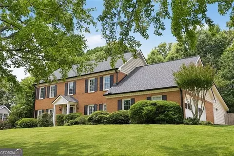 1820 N Chestnut Grove Dr, Marietta, GA 30066