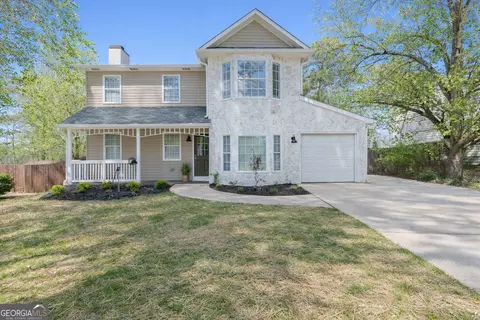 155 Bear Run Ct, Chattahoochee Hills, GA 30268