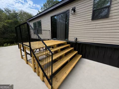 Exterior - 415 Oliver Rd, Barnesville, GA 30204 photo 5 of 5