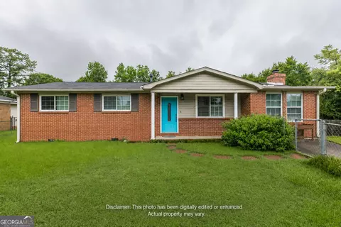 121 Karen Dr, Warner Robins, GA 31088