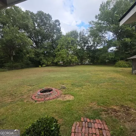 Exterior - 215 Poplar Cir, Lagrange, GA 30241 photo 1 of 1