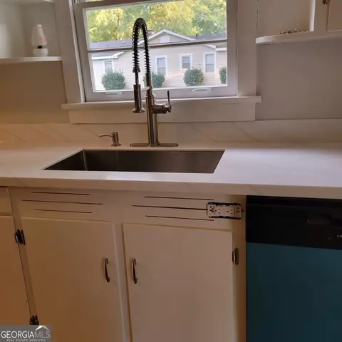 Kitchen - 215 Poplar Cir, Lagrange, GA 30241 photo 1 of 1
