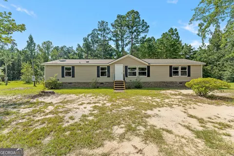 180 Lucious St, Pembroke, GA 31321