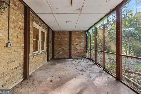 Exterior - 981 Cameron Mill Rd, Lagrange, GA 30240 photo 6 of 6