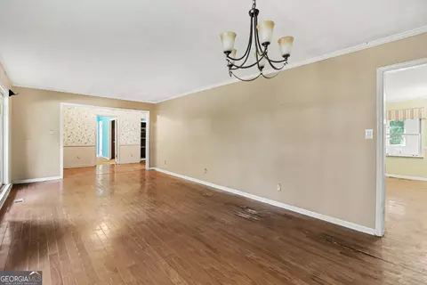 Living - 981 Cameron Mill Rd, Lagrange, GA 30240 photo 5 of 6