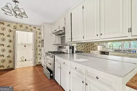 Kitchen - 981 Cameron Mill Rd, Lagrange, GA 30240 photo 1 of 3
