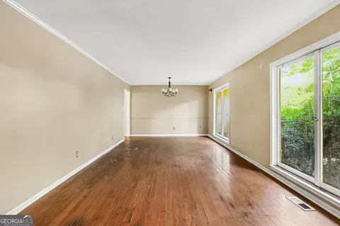 Living - 981 Cameron Mill Rd, Lagrange, GA 30240 photo 6 of 6