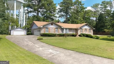 270 Hembree Rd, Roswell, GA 30075