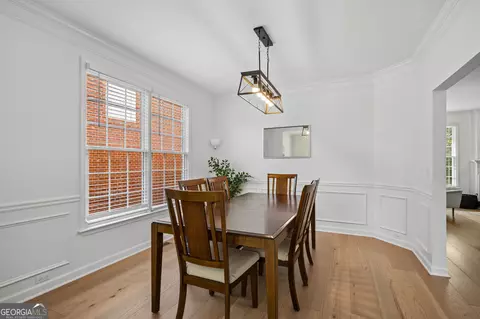 Dining - 2024 Gramercy Cir, Chamblee, GA 30341 photo 3 of 4