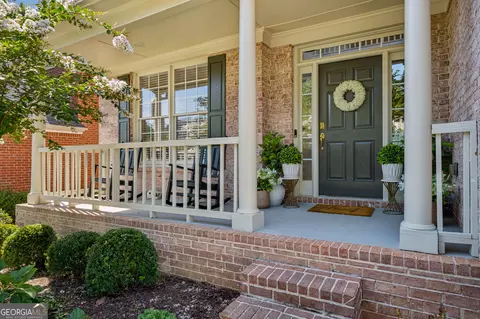 Exterior - 2024 Gramercy Cir, Chamblee, GA 30341 photo 4 of 9