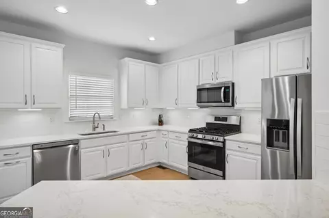 Kitchen - 2024 Gramercy Cir, Chamblee, GA 30341 photo 2 of 5