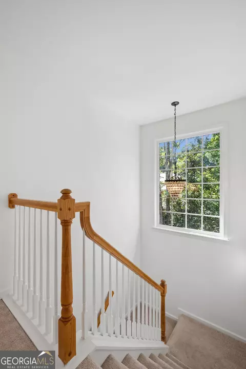 Entry Way - 2024 Gramercy Cir, Chamblee, GA 30341 photo 4 of 5