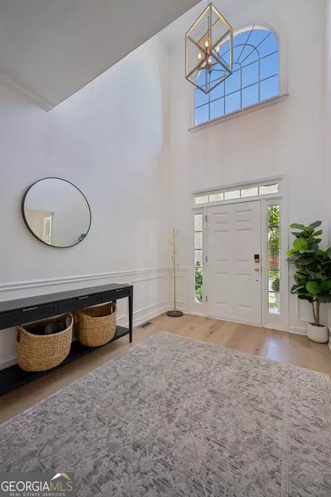 Entry Way - 2024 Gramercy Cir, Chamblee, GA 30341 photo 2 of 5
