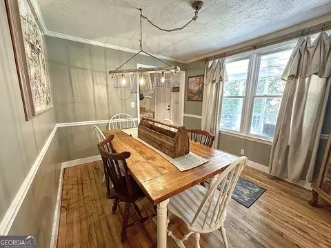 Dining - 923 Youngs Mill Rd, Lagrange, GA 30241 photo 3 of 3