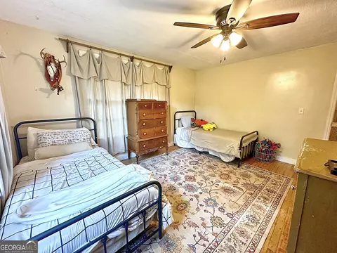 Bedroom - 923 Youngs Mill Rd, Lagrange, GA 30241 photo 5 of 7