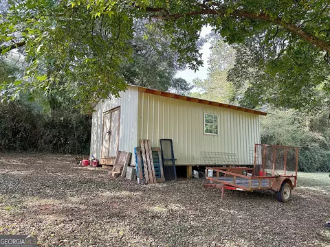 Exterior - 923 Youngs Mill Rd, Lagrange, GA 30241 photo 7 of 9