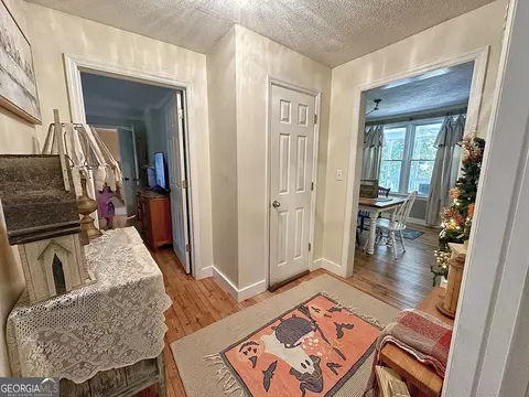Entry Way - 923 Youngs Mill Rd, Lagrange, GA 30241 photo 1 of 1