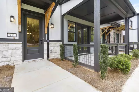 937 Willingham Dr #7, Hapeville, GA 30354