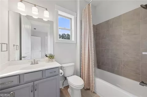 Bath - 111 Summit View Ct, Canton, GA 30114 photo 5 of 7