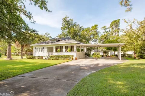 510 Magnolia Dr, Waycross, GA 31501
