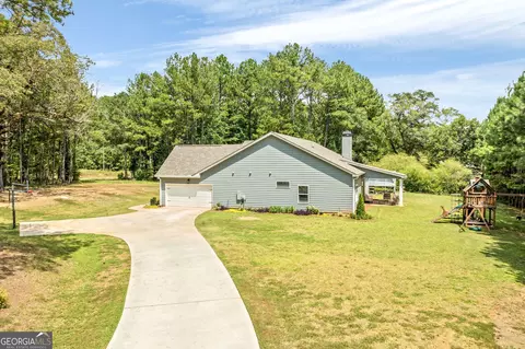 Exterior - 1219 Thrash Rd, Lagrange, GA 30241 photo 3 of 3
