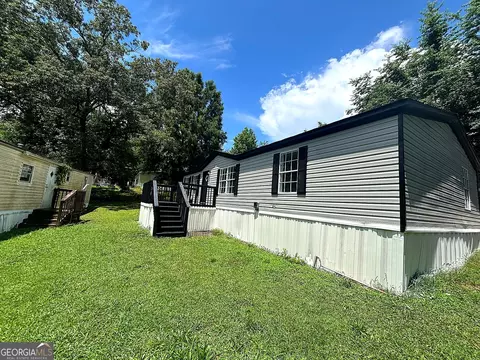 Exterior - 225 Stratford Dr, Hampton, GA 30228 photo 2 of 2