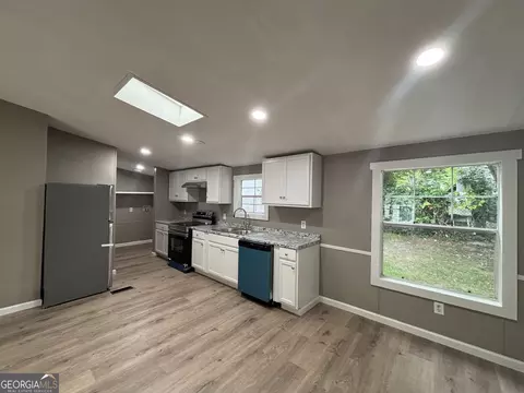 Kitchen - 225 Stratford Dr, Hampton, GA 30228 photo 1 of 2