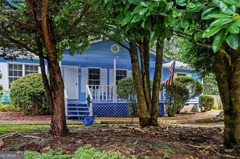 107 Pine Haven Dr, Carrollton, GA 30116