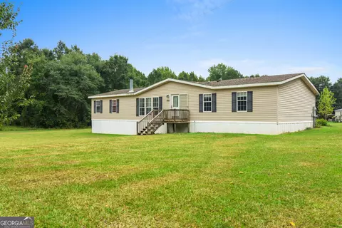 304 Oscar Dr, Sandersville, GA 31082