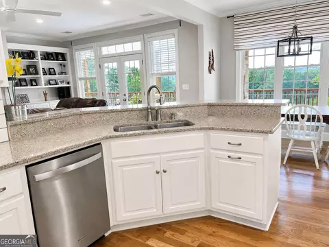 Kitchen - 970 Nelms Rd, Franklin, GA 30217 photo 3 of 3