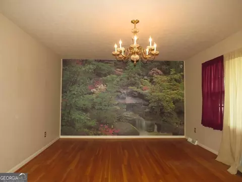 Living - 30 Rome Rd SW, Cave Spring, GA 30124 photo 3 of 4