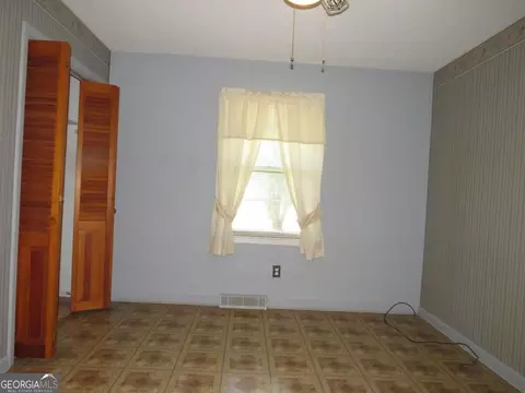 Bedroom - 30 Rome Rd SW, Cave Spring, GA 30124 photo 2 of 3
