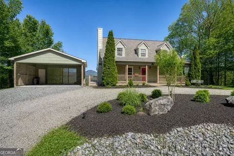 6129 Ruth Dr, Young Harris, GA 30582
