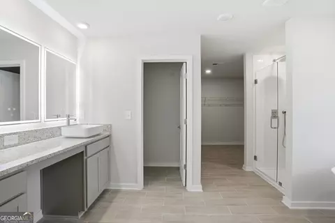 Entry Way - 237 Jarrett St, Fairburn, GA 30213 photo 5 of 6