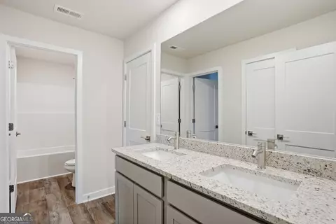 Entry Way - 237 Jarrett St, Fairburn, GA 30213 photo 4 of 6