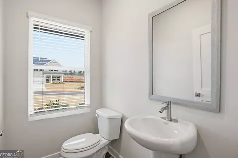 Bath - 237 Jarrett St, Fairburn, GA 30213 photo 5 of 5