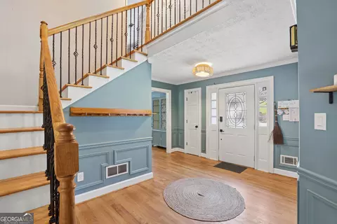 Entry Way - 4832 Riveredge Dr, Peachtree Corners, GA 30096 photo 3 of 4