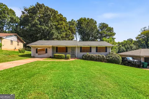 2810 Knollview Dr, Decatur, GA 30034