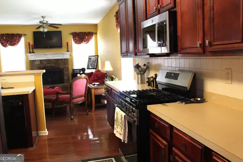 Kitchen - 35 Harrison Cir, Covington, GA 30016 photo 1 of 2