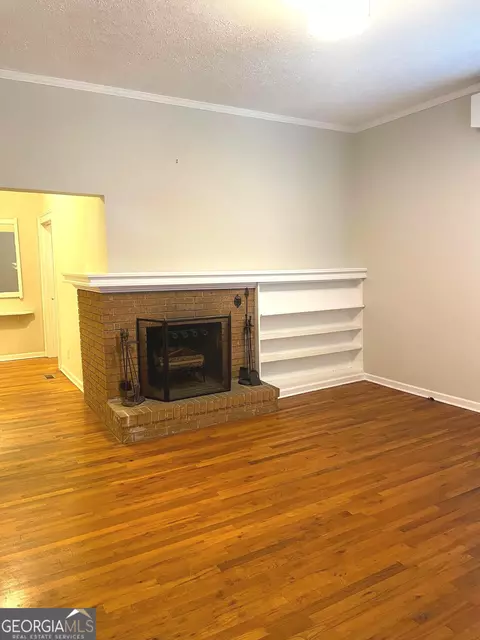 Living - 379 West Ave, Jackson, GA 30233 photo 1 of 8